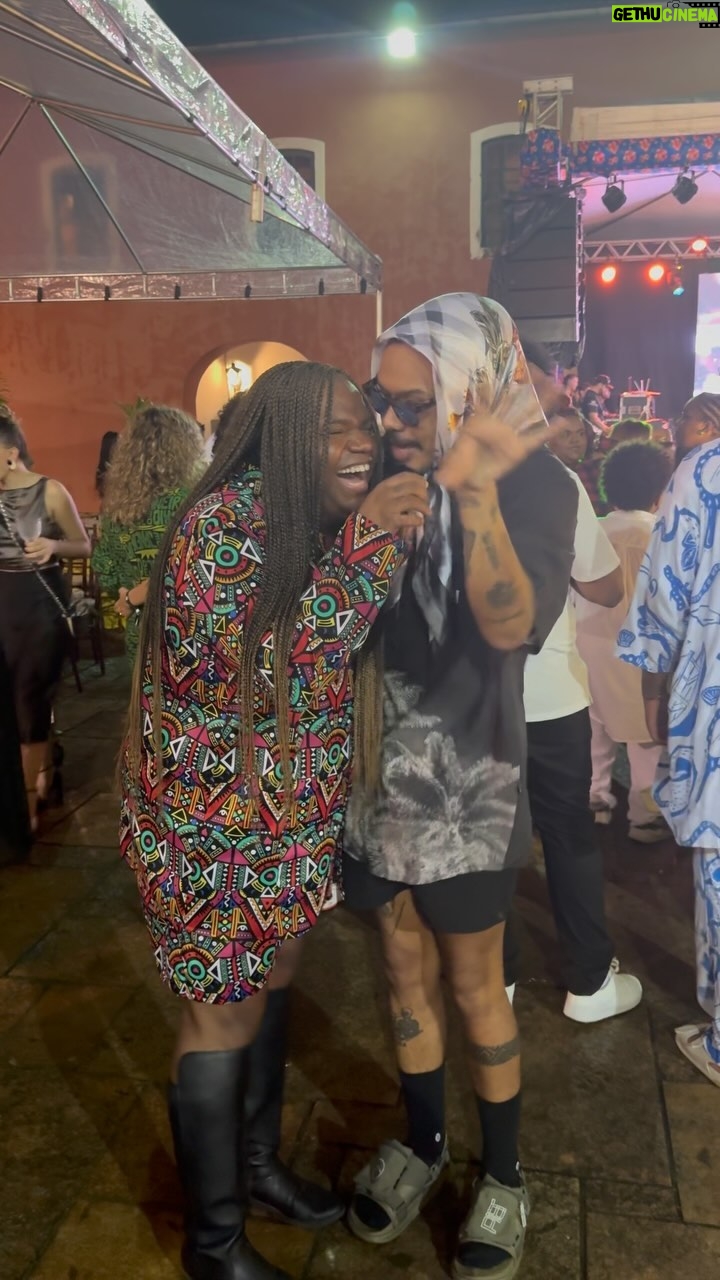 Fuega - 3 Likes - O look mais gala que tinha na mala dele hahahahaha
#explorepage #explore