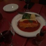 Fujii Karen Instagram - まるでプランを立てていたかのように充実していた 早起きして、朝から活動的に動きながら 欲しかったものたちを探す旅に出て 美味しいご飯で締める。 なんだか、赤ワインを飲みたい日でもあった🍷 プライベートもっと見せてこかな？なんて 考える時間もあった 幸。！