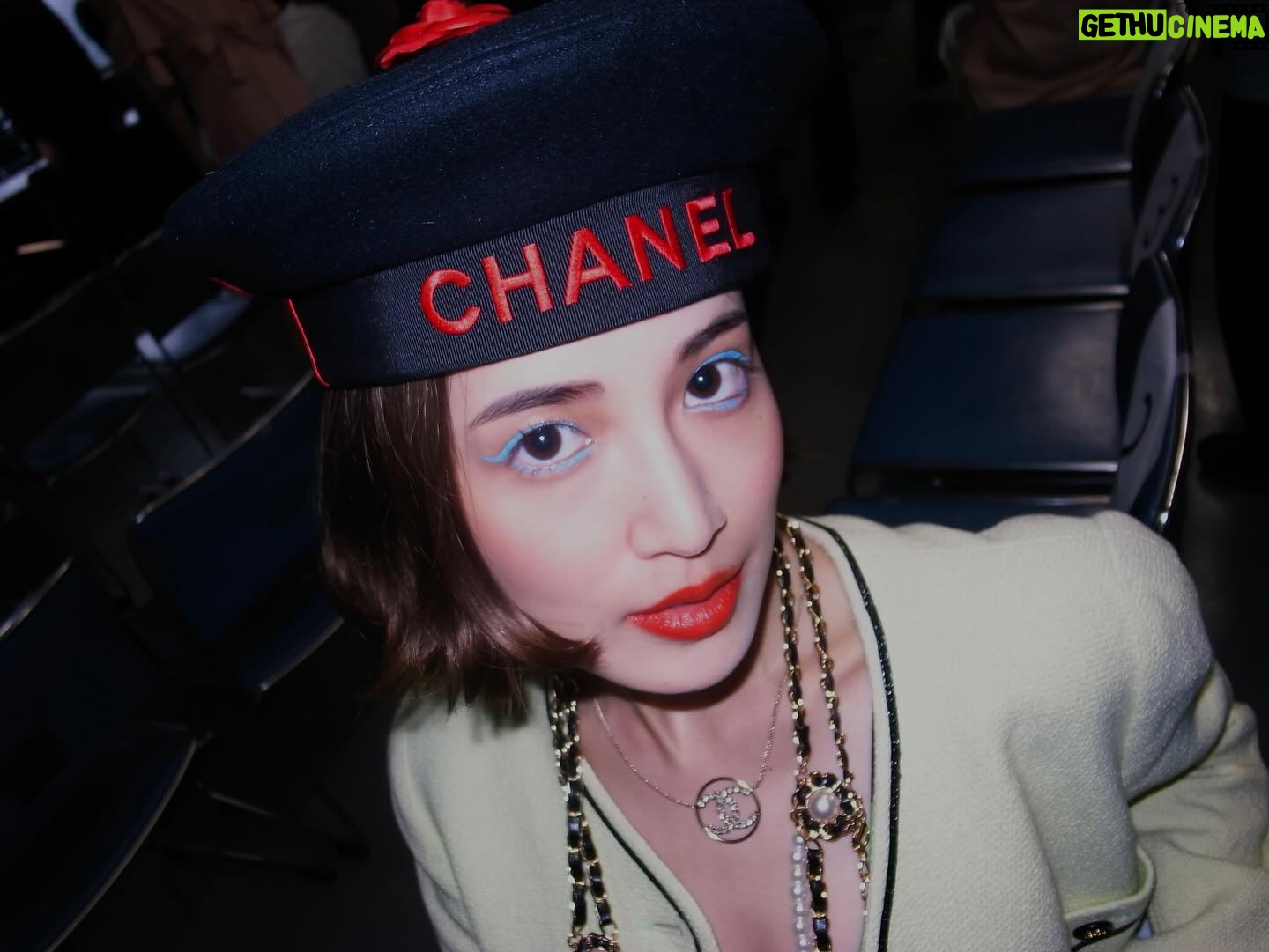 Fujii Karen Instagram - VINTAGE CHANEL #90sfashion