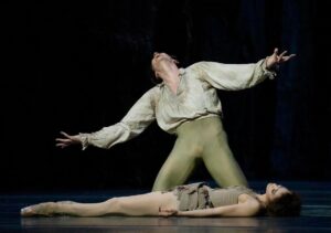 Fumi Kaneko Instagram - Manon by Sir Kenneth MacMillan 
A masterpiece that makes me realise that sometimes body language can speak so much more than my voice. Through the incredible music by Jules Massenet. Trying to intake every details in the rehearsal process 🤍✨ 
Performance on 23, 27 February with @vadimmuntagirovofficial as my Des Griux 🙏✨ 
Thank you @dancersdiary for capturing this from the stage rehearsal a few weeks ago 📸
@royaloperahouse #manon #ballet #live #dance #royaloperahouse #royalballet