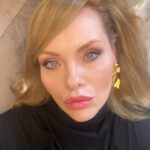Funda İlhan Instagram - “Şimdiki zamanın sahip olduğunuz tek şey olduğunu fark edin. Şimdiyi hayatınızın odağı haline getirin.” Eckhart Tolle 🌟