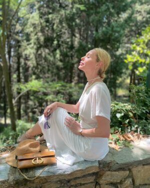 Funda İlhan Instagram - 12.12 ♾️ 🦋✨🐝