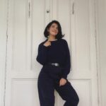 Funda Eryiğit Instagram - ✋🏽uzaklardayım.