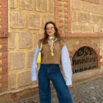 Funda Güray Instagram - Bu bayram metre kareye bin insan düşüyor 🌚 İstanbul kalabalık diye Mudanya ya kaçtık ama trafiğin hiç bir farkı kalmamışşş trafikten kaçış yok neyse bunu görmezden gelip güzel anlardan bir dump bıraktım size 🍭 (çanta & pantolon üzerime yapıştı kgkgkf) #oodt #photooftheday