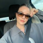 Funda Güray Instagram - bişi dicem Ajda Pekkan’la şarkı bile söyledim daha nolsunnnn darısı Mayıs’ın başına belki bir Tarkan ?? 😂 Nisan ayı özeti; 1- fotonun içsıkıntısı var 3 saate eve zor gittim 2- benim fantastik dörtlüm 3- Ajda’yı en önden izlemek için verdiğimiz çabamıza sağlık 💕 4- en çok eğlendiğim o an 5- Bodrum sahil ( siz yine de bostancı sahil diyebilirsiniz) 🌴 6- Gümüşlük ayıp ama bu nasıl bir gün batımı 7-Aşkımla zoraki foto çekme geleneğim 💕 8- @fulyazenginer cım neyi kutluyoduk biz 🍾 9- Alaçatı ot festivalinin çiçeği kalmış 10- my fam 🫶