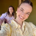 Funda Güray Instagram – Gel gel sarışınım gel 🌼 (yeleğime göndermeli şarkı)

#ootd