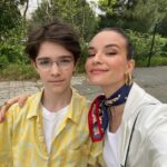 Funda Güray Instagram – bişi dicem Ajda Pekkan’la şarkı bile söyledim daha nolsunnnn darısı Mayıs’ın başına belki bir Tarkan ?? 😂 

Nisan ayı özeti;
1- fotonun içsıkıntısı var 3 saate eve zor gittim 
2- benim fantastik dörtlüm 
3- Ajda’yı en önden izlemek için verdiğimiz çabamıza sağlık 💕 
4- en çok eğlendiğim o an 
5- Bodrum sahil ( siz yine de bostancı sahil diyebilirsiniz) 🌴
6- Gümüşlük ayıp ama bu nasıl bir gün batımı 
7-Aşkımla zoraki foto çekme geleneğim 💕 
8- @fulyazenginer cım neyi kutluyoduk biz 🍾 
9- Alaçatı ot festivalinin çiçeği kalmış 
10- my fam 🫶