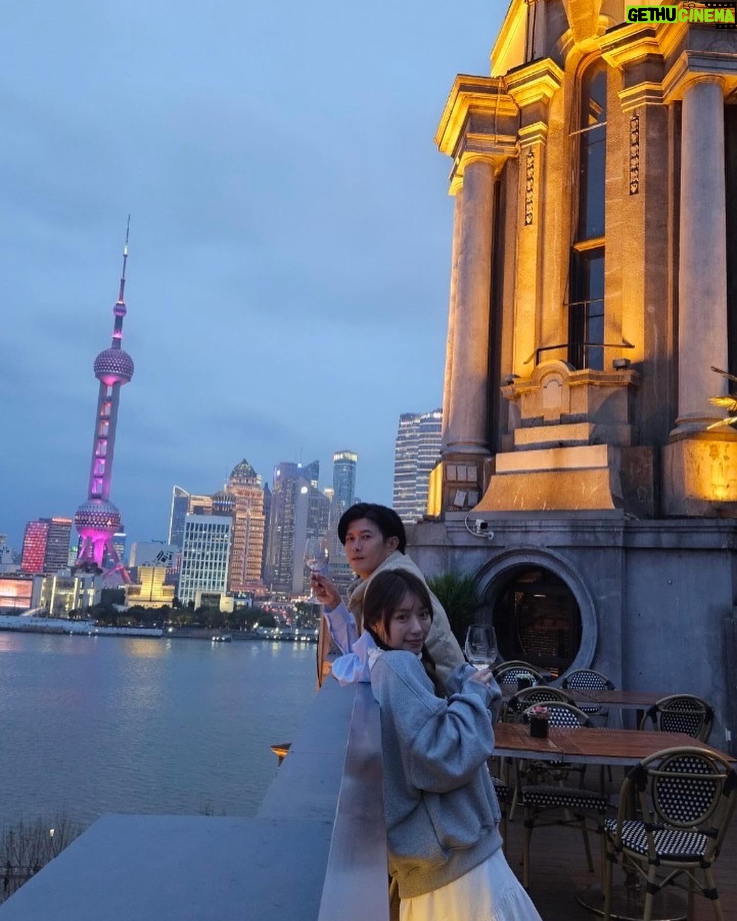 Furby Chen - 4.2K Likes - -
父女檔上海遊
就是爸爸一直唸唸唸👨🏻
我要離家出走了🙄
@foreverfire0719
@nowyouon