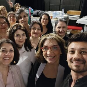 Füsun Demirel Instagram - @migrantinnenverein_dortmund #kocamıgömmetöreni 
@mert_kuculmez @alicuneydkk @ormankolu6773 @sirvan.guler @guler.isik.16  kulis hatırası