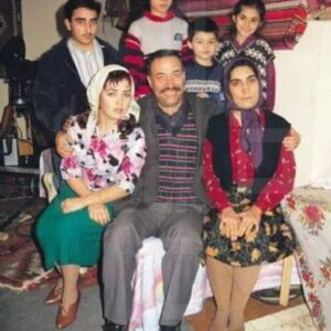 Füsun Demirel Instagram - Mem u Zin 1991  Ümit Elci - 💘 
Boynu Bükük Küheylan 1990  Erdoğan Tokatlı❤️‍🩹Çok sevdiğim , anısı bol filmlerim ❤💚💛💜🤎🤍🖤🧡💛❤💙