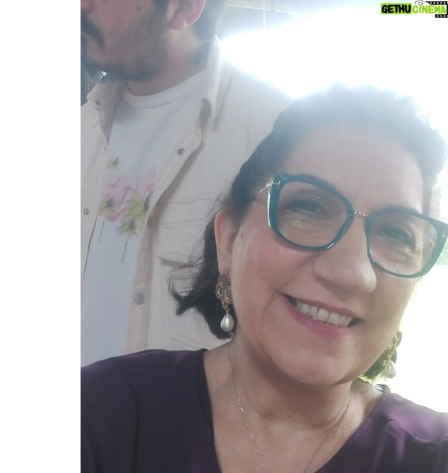 Füsun Demirel - 2.3K Likes - #aysel @copadamtvdizi @ogm.pictures @startv Her anne farklıdır, her kadın farklıdır, her insan farklıdır.. 100 karakter oynamışım hepsi farklı... Hayat gibi... Aysel'in kötülüğü karnından mi? Doğuştan mı? Aysel ne görmüş bu hayatta? Ne yaşamış? Bu hayat ne sunmuş ki Aysele? Aysel iyileşecek... Aysel kendini bulacak... Aysel farkına varacak...kendini keşfedecek... yaşı ne olursa olsun... Aysel yüreğinin en derinindeki iyiliği ve sevgiyi çıkartacak... umuyorum, bekliyorum:)
#kadınlarkadınlarıdestekliyor 🩵
#kadınlarımızınyanındayız 💜