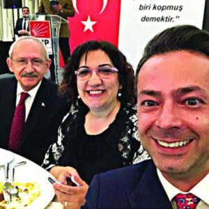 Füsun Demirel Instagram - @kilicdaroglu @degirmencirfan ile güzel bir akşamdan anı:) Ve adalet yürüyüşünde  olduğumuz gibi yine uzun yollar yürüyeceğiz birlikteTebrikler Sayin @kilicdaroglu🌷 @ekremimamoglu🌷@yavasmansur .🌹
Umutluyuz, bu kez daha çok umutluyuz. Yarınlar güzel olacak, cocuklarin yüzleri gülecek...👏👏👏👏🫶🫶🫶🫶🙂🙂 @gamzeakkusilgezdi 🌺