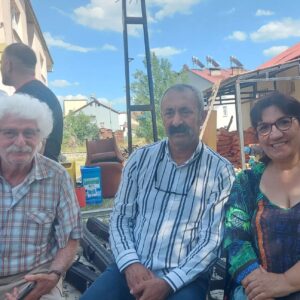 Füsun Demirel Instagram - #dersim #komünistbaşkan #mehmetmaçoğlu 
#sadıkgürbüz @gonulsonbahar #sethalleri🎬 
#BASKAN #filmmovie  @ulasbahadir  @halealgan_ozkoruklu #tunceli #ovacık 
#munzur 💚💛💙💜