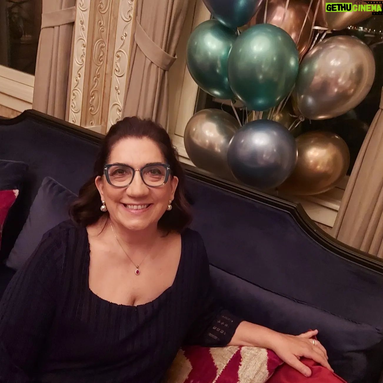 Füsun Demirel - 6.4K Likes - AYSEL! AHH AYSEL! AH, DELI KADIN !
KIR ŞU ZINCIRINI BE AYSEL! SEN BIR ERKEGE MUHTAC FALAN DEGILSIN!
CESARET AYSEL,CESARET!🦋🦋🦋🦋
@copadamtvdizi 💙@startv 💙