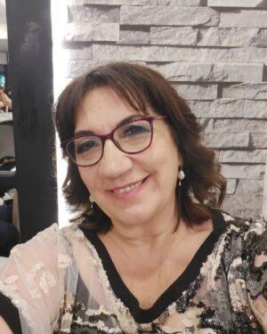 Füsun Demirel Instagram - Ankarada Düğün var👰‍♂️🤵🏻🎂🌺🪷🏵🌸
🪷🏵🌷🌻🪻❤️💛💚💙🧡