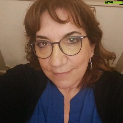Füsun Demirel - 5.5K Likes - Bu da gelir bu da geçer ağlama:)