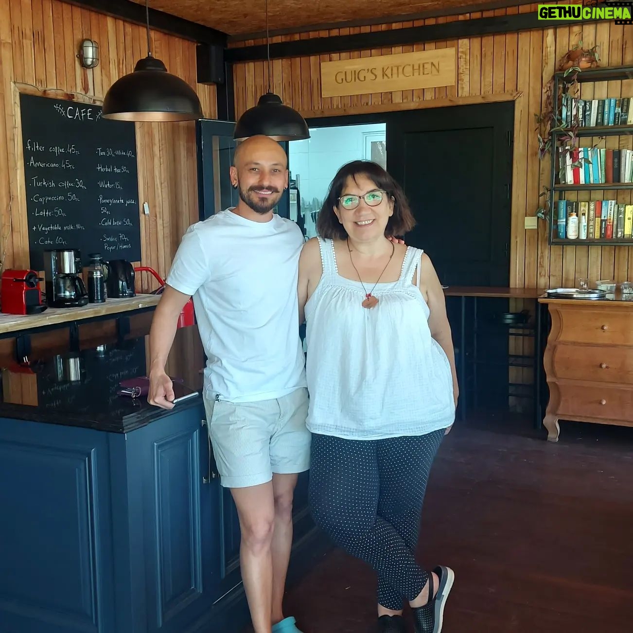 Füsun Demirel - 2.3K Likes - @mert_kuculmez #yogateacher💙 #yogapractice @thelandgeyikbayiri @nurcankaplan__ 🧡@kanadinkendinsin @serkanyalciiin 🩷@tugbakoyuncu
Bir başka kampa kadar Hoşça kal 🩵💛💚💜