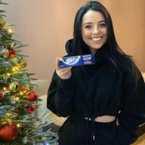 Fəridə Şahbazova Instagram - Bir Aktrisa kimi dişlərimin bəmbəyaz və qüsursuz görünüşü mənim üçün ən vacib şərtlərdən biridir. Bu mövzuda isə ən güvəndiyim və uzun illərdir etibar etdiyim tək marka Signal White Now’dır.

Bu gün  sizlərə @whitenow_az ‘ ın keçirdiyi çox maraqlı, bol sürprizli yeni filtr müasabiqəsi barədə məlumat vermək istəyirəm. Qalibləri çoox maraqlı hədiyyələr gözləyir : İnstax mini, selfie dəsti, rəngbərəng pomadalar və daha nələr nələr 😍

Bu əyləncəli müsabiqədə iştirak qaydaları isə çox asandır: Sadəcə filtri yoxlayın, @whitenow_az səhifəsini etiketləyin, və #whitenow hashtag'ını əlavə edərək story-də paylaşın. Və beləliklə bu 3 addımı yerinə yetirməklə siz də 6 qalibdən biri olmaq şansı əldə edəcəksiniz!

Ümid edirəm ki, şanslı qaliblər mənim izləyicilərim arasında da olacaq 😍

#WhiteNow
#SignalWhiteNow
#3qatdahabeyaztebessum