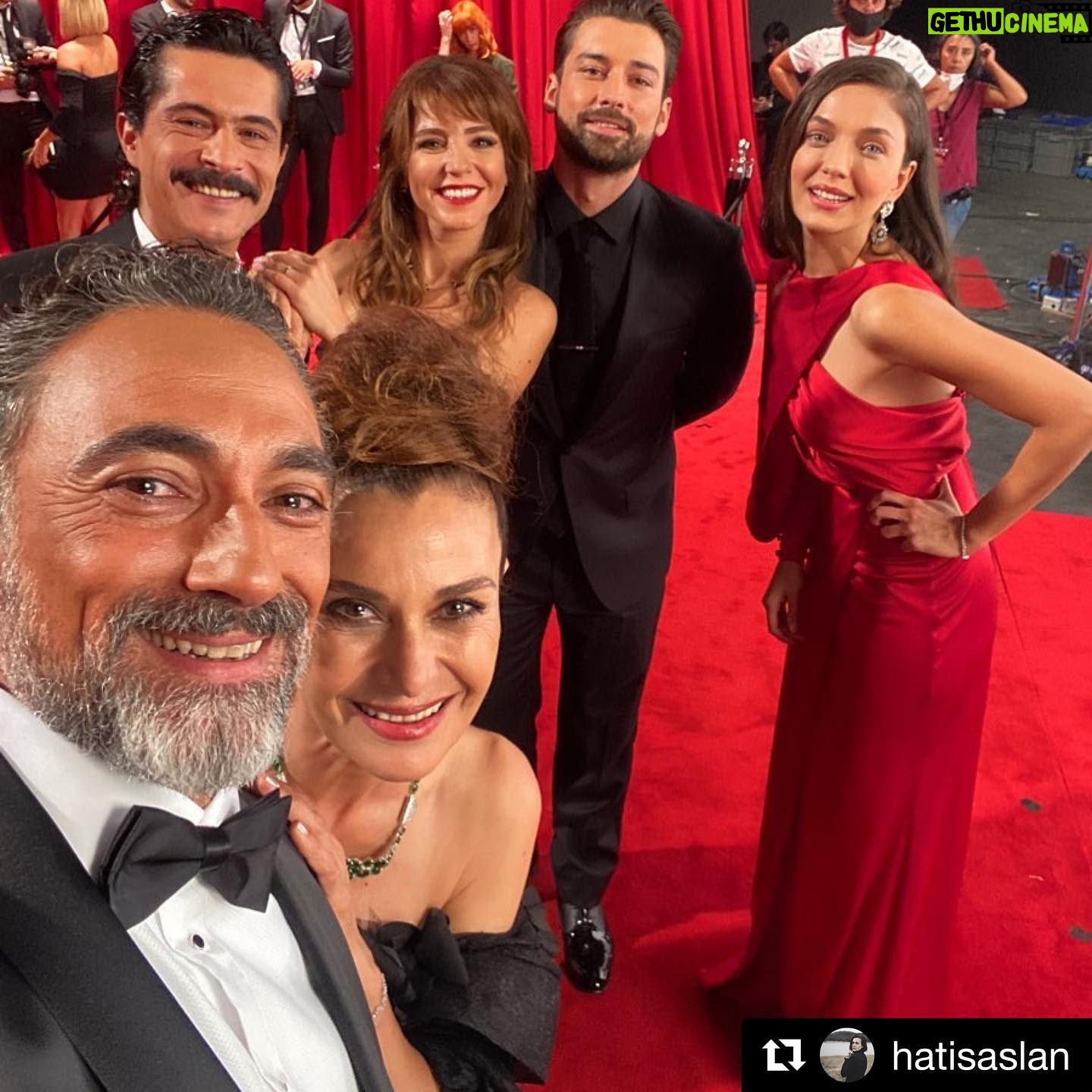 Gökçe Eyüboğlu Instagram - #Repost @hatisaslan ・・・ @foxturkiye @pastelfilmtv @zumruduankafox ❤️Yeni yayın dönemi sağlıklı ,bereketli geçsin🤩