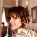 Gökçe Eyüboğlu Instagram - Sondan başa…(bu son🤍) bi’ önceki postta Ceyda’yı unuttuğumu sanmanız üzdü😇10B📍 kıymetlimdir♥️