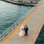 Gözde Akyıldız Instagram – Sevgili Gözde ve Yunus çiftimizle İstanbul’un nefes kesici sokaklarında gerçekleştirdiğimiz unutulmaz fotoğraf çekimini paylaşmaktan heyecan duyuyoruz!✨ 
Pera Palas’tan Taksim’e, Taksim’den Şişhane’ye, Şişhane’den Haliç köprüsü’ne kadar İstanbul’un eşsiz atmosferinde aşk dolu bir yolculuğa çıktık🕊️
İstanbul gibi bir şehirde aşkınız daima büyüsün! İçinizdeki keşfedilmemiş sokakları bulmanız dileğiyle🤍 
@akyldzgzde & @alryns__ 

Gelinlik: @houseofzarif 
Makyaj ve türban tasarım: @gizemyolcustudio 
Aksesuar: @gizemyolcustudio 
Gelin buketi: @rosebellaflowers 

#gelinçiçeği #gelindamat #dugunfotografcisi #düğünfotoğrafçısı #gelinbaşı #gelinlik #gelin #gelinbuketi #gelindamatpozları #düğün #düğündavetiyesi #gelinbaşı #türbantasarımı #dışçekim #düğünklibi