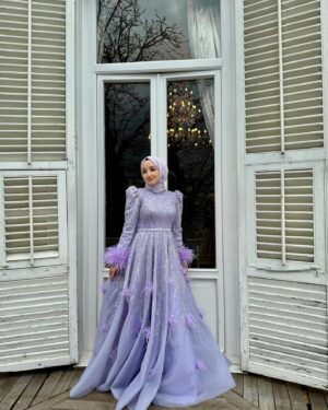 Gözde Akyıldız Instagram - Workshop’tan geriye kalanlar 💜💜
Abiyem @zaqabridal ✨ 

•
•