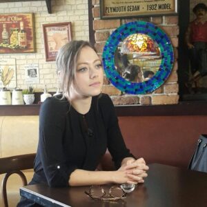 Gözde Kaya Instagram - Trt1 ’de Bugün ekibiyle Payitaht’ı ve Hatice Sultan’ı konuştuk,tüm ekibe keyifli sohbetleri için teşekkür ederim. yakında izleyebilirsiniz..☘️ @burcuesenc #trt