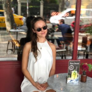 Gözde Kaya Instagram - Set öncesi son kahveler.. 🌺