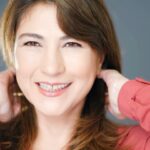 Gülçin Hatıhan Instagram - Geçen doğum günleri, özlenen sevdiceklerim, yeni yıl arası türlü çeşit virüs, yıllar yıllar yıllar.. Bakalım başımıza daha neler gelecek. Hep iyisine dua edelim, sevelim, şükredelim 🙏💖