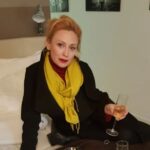Gülçin Santırcıoğlu Instagram – Sevdiklerimize….Kutlamaya değer günlere ve dostlara….