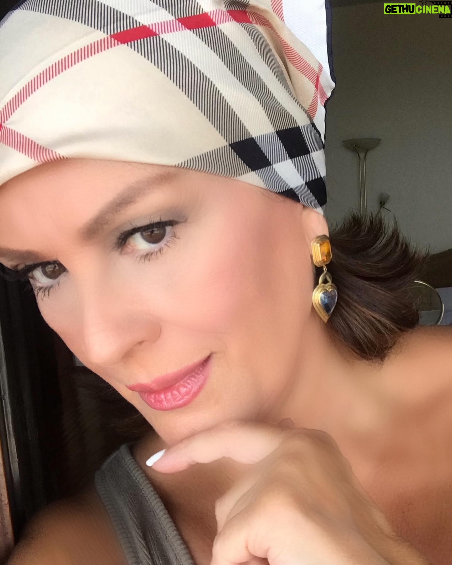 Gülşen Bubikoğlu - 13K Likes - Yaz günlerinden küçük bir derleme😊
