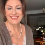 Gülşen Bubikoğlu Instagram - Ve bugün sadece , sevgili kendim 💝😉