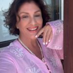 Gülşen Bubikoğlu Instagram - Bir yaz mevsiminin daha sonuna geldik sayılır.. herkesin kendine göre, sıkıntı yoğunluğu farklı bir yaz oldu. Depremlerin , sellerin, fırtınaların, yangınların, ekonomik patlamaların getirdiği sıkıntılar çok sarsıcı gerçekten…ama umutla yola devam.. sevgiler💝