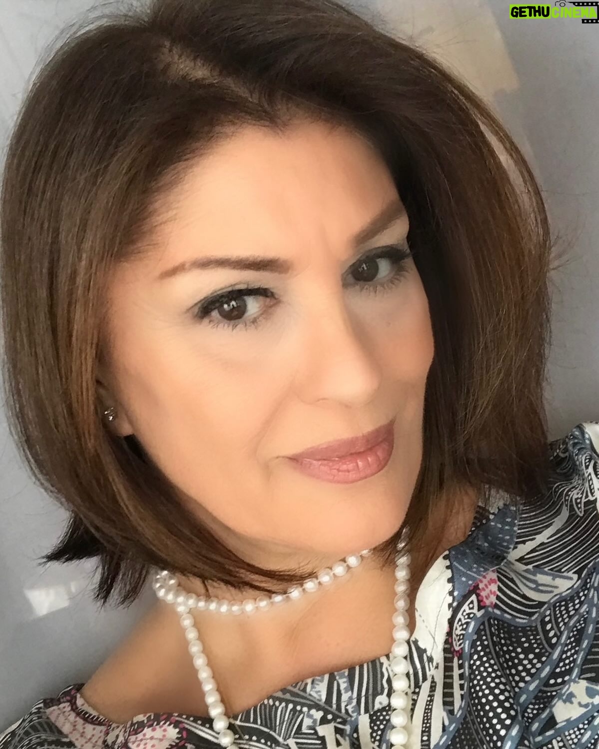 Gülşen Bubikoğlu - 7.5K Likes - Güneşli bir günden herkese merhaba..🤩