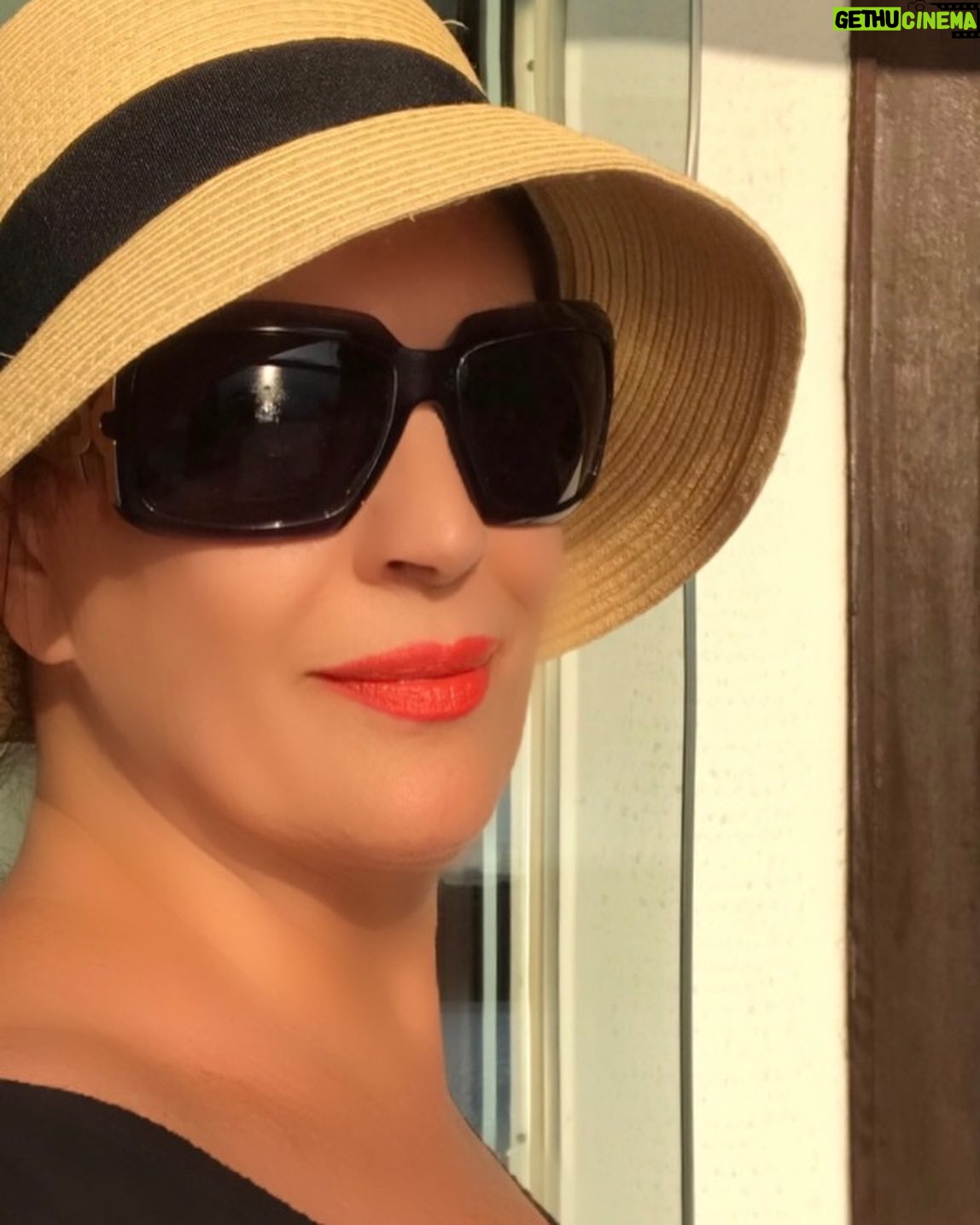 Gülşen Bubikoğlu - 13K Likes - Yaz günlerinden küçük bir derleme😊