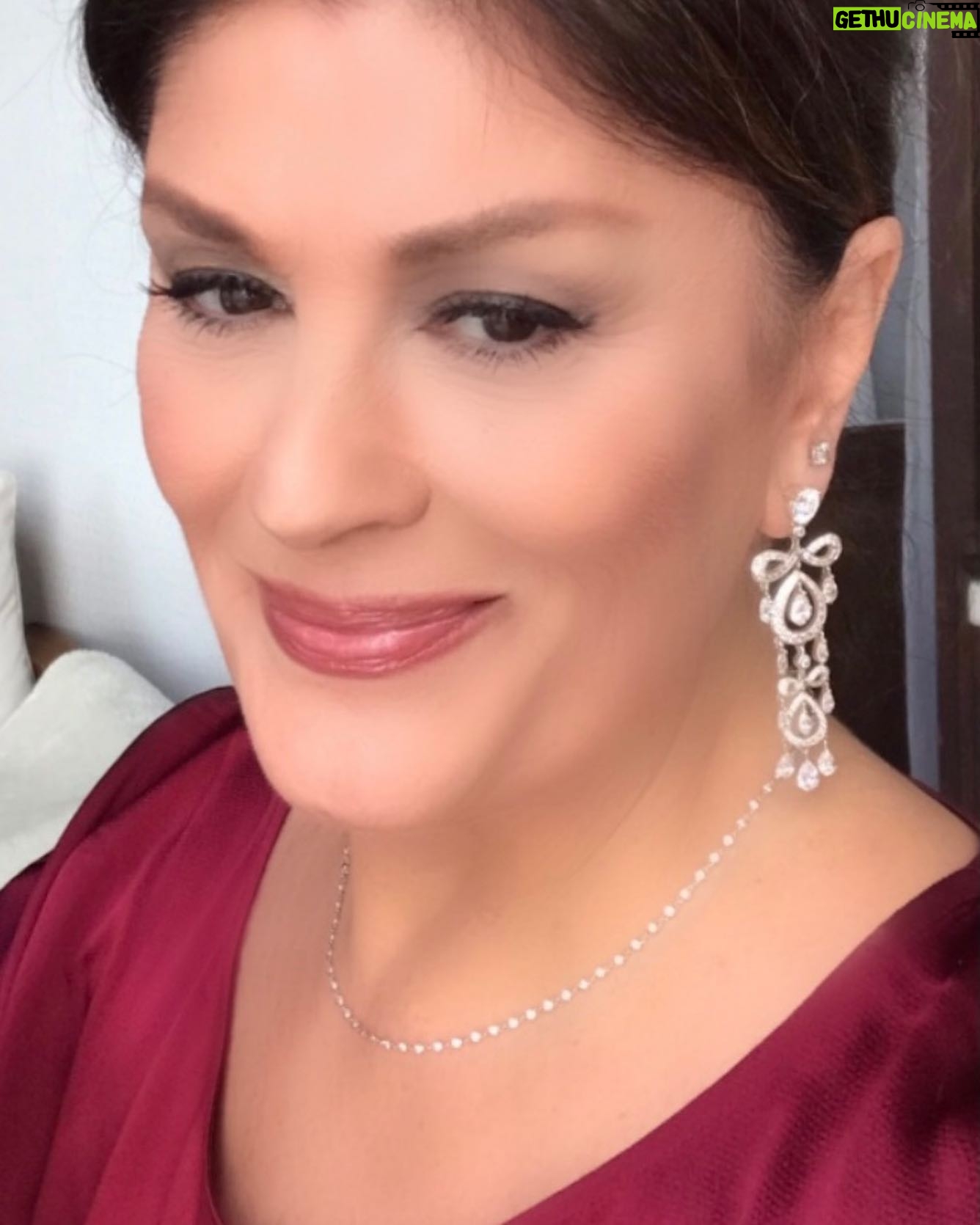 Gülşen Bubikoğlu - 13K Likes - Yaz günlerinden küçük bir derleme😊