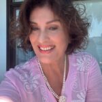 Gülşen Bubikoğlu Instagram - Bir yaz mevsiminin daha sonuna geldik sayılır.. herkesin kendine göre, sıkıntı yoğunluğu farklı bir yaz oldu. Depremlerin , sellerin, fırtınaların, yangınların, ekonomik patlamaların getirdiği sıkıntılar çok sarsıcı gerçekten…ama umutla yola devam.. sevgiler💝