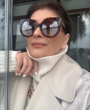 Gülşen Bubikoğlu Instagram - Bugün kendim…😍