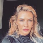 Gül Gölge Instagram - 🧐