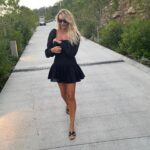 Gül Gölge Instagram - 🖤