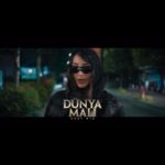 Gülden Avşaroğlu Instagram - 😎🦋🧿. #Repost @handeyener with @use.repost ・・・ Heyecan veren oyuncu kadrosu ve nefes kesen hikayesiyle oldukça merak yaratan “Dünya Malı”filminin müziğini yapmış olmaktan gurur ve mutluluk duyuyorum..”Dünya Malı”soundtrack 17 Mayıs’da tüm dijital platformlarda 🌍 Yönetmen /Yapım @uygurakkayaoffical Yapım @galaxy.movie.media @erman_bcr @erkann.bicerr Oyuncular @uguryucel__official @brkhkmn @asenatugal @turgaytanulku @serhtozcn Cast director @kirazinannesi Söz müzik Hande Yener Produced by @misha.muzik #dünyamalı #soundtrack #handeyener