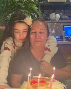Gülden Avşaroğlu Instagram - Ne güzel bi geceydi. Herkese teşekkürler. Sultanım çok yaşa 🧿🧿🧿
