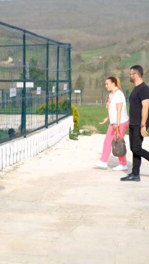 Gülden Avşaroğlu Instagram - Bizi yepyeni bir yavruya kavuşturan , ailemizi yeniden coşturan @biryavrumuzolacakk ekibine teşekkür ediyoruz. Kiraz ın en büyük dileği gerçek oldu. MOCHI BİZİM OĞLUMUZ OLDU 🧿🧿🧿 evimize neşe ve bereket getirdi 🍀 sağlıklı muhteşem bir yavru ❣️ çok teşekkürler @biryavrumuzolacakk 🍀