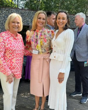 Gabby Logan Instagram - Pretty perfect day with @musculardystrophyuk @rhschelsea 🧡