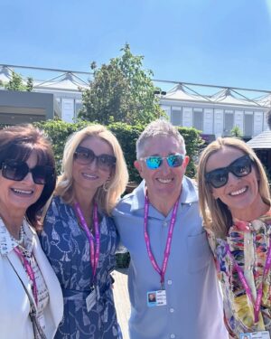 Gabby Logan Instagram - Pretty perfect day with @musculardystrophyuk @rhschelsea 🧡