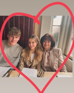 Gabby Logan Instagram - ❤️ have a lovely Mothering Sunday. So grateful I got the chance to be a Mum to these two extraordinary humans @loislogansj and @reuben_logan ❤️ you are my favourite people in the world, which is why I want to hang out with you when you come home. And to be a daughter of the rather fabulous @christineyorathdesign ❤️who gave me the greatest gift, she empowered me and let me believe I could be anything I put my mind to as long as I put the graft in.