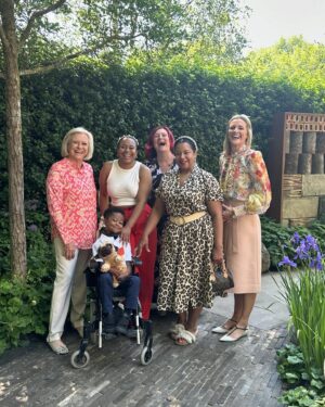 Gabby Logan Instagram - Pretty perfect day with @musculardystrophyuk @rhschelsea 🧡