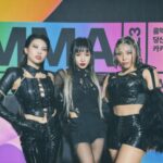 Gabee Instagram - 2023MMA🫧 라치카가 아이브 무대를 디렉팅했습니다😙 상상한대로 멋지게 움직임을 그려내준 대단한 30명의 댄서들과 엄청났던 염광고 마칭밴드분들 그리고 프로페셔널한 아이브덕분에 가능했던 이번 2023MMA 무대, 안무만 만들줄 알았지 같은 무대에서 함께할거라고는 상상 못했는데 너무 즐겁고 좋은 추억…🫧 그리구… 짱이브 대상 축하해요!!💟 곧 다가올 아이브 연말무대들도 기대해주세요😜