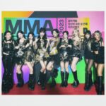 Gabee Instagram – 2023MMA🫧 
라치카가 아이브 무대를 디렉팅했습니다😙
상상한대로 멋지게 움직임을 그려내준 대단한 30명의 댄서들과 엄청났던 염광고 마칭밴드분들 그리고 프로페셔널한 아이브덕분에 가능했던 이번 2023MMA 무대,
안무만 만들줄 알았지 같은 무대에서 함께할거라고는 상상 못했는데 너무 즐겁고 좋은 추억…🫧
그리구… 짱이브 대상 축하해요!!💟
곧 다가올 아이브 연말무대들도 기대해주세요😜