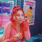 Gabee Instagram – #광고 / #무너 #아무너케 #아무너케챌린지
라치카가 안무 제작에 참여한 전소연X무너의 <아무너케> 뮤비!! 푸하핫
소연님과 함께한 작업도 무너랑 함께 작업한것도 너무너무 영광이고 좋았습니다!❤️ 무너에게도 많은 관심 뮤비에도 많은 관심 부탁드려요
@im_moono.41 무너 인스타 던지고 갑니다✌️
